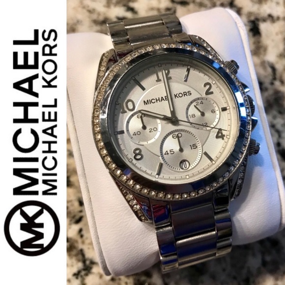 Michael Kors Accessories - Michael Kors women's MK5165
